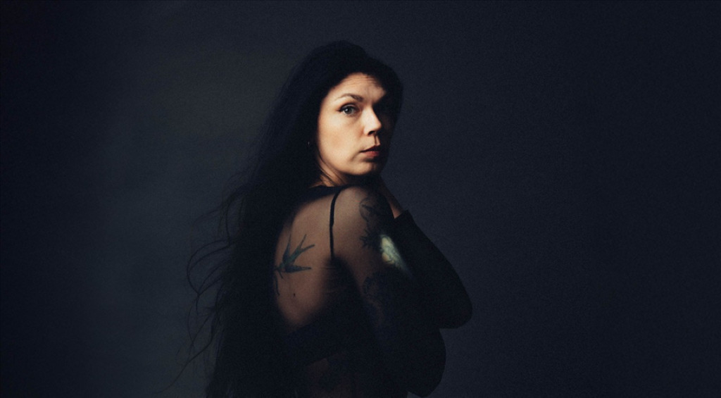 %100 Müzik Sunar: A.A. Williams