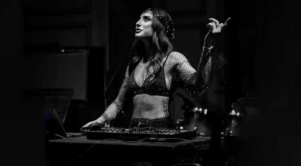 90’lar 2000’ler Türkçe Pop Gecesi - DJ Sedef Kültekin