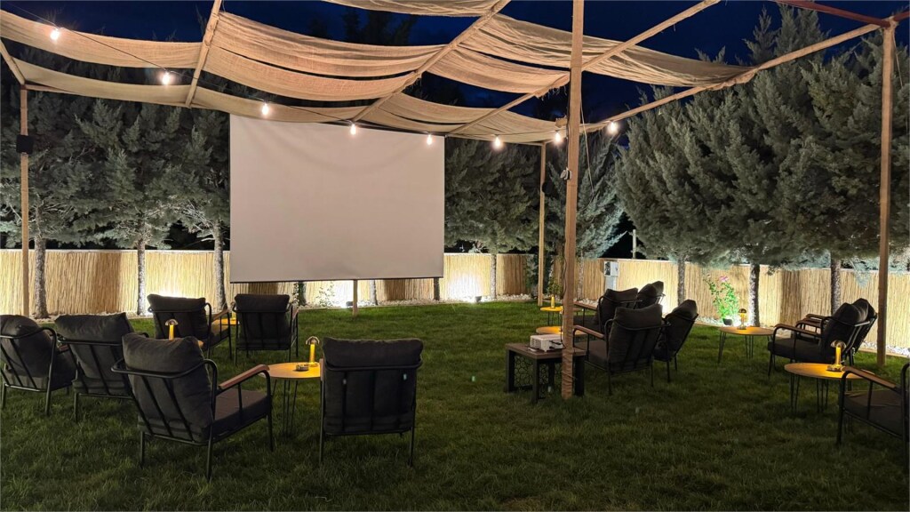 Açık Hava Sinema Etkinliği (Esaretin Bedeli)