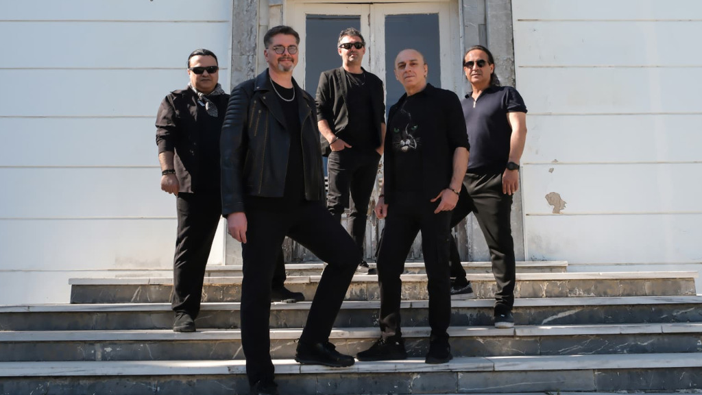 Ayhan Yener Ve Yol Arkadaşları