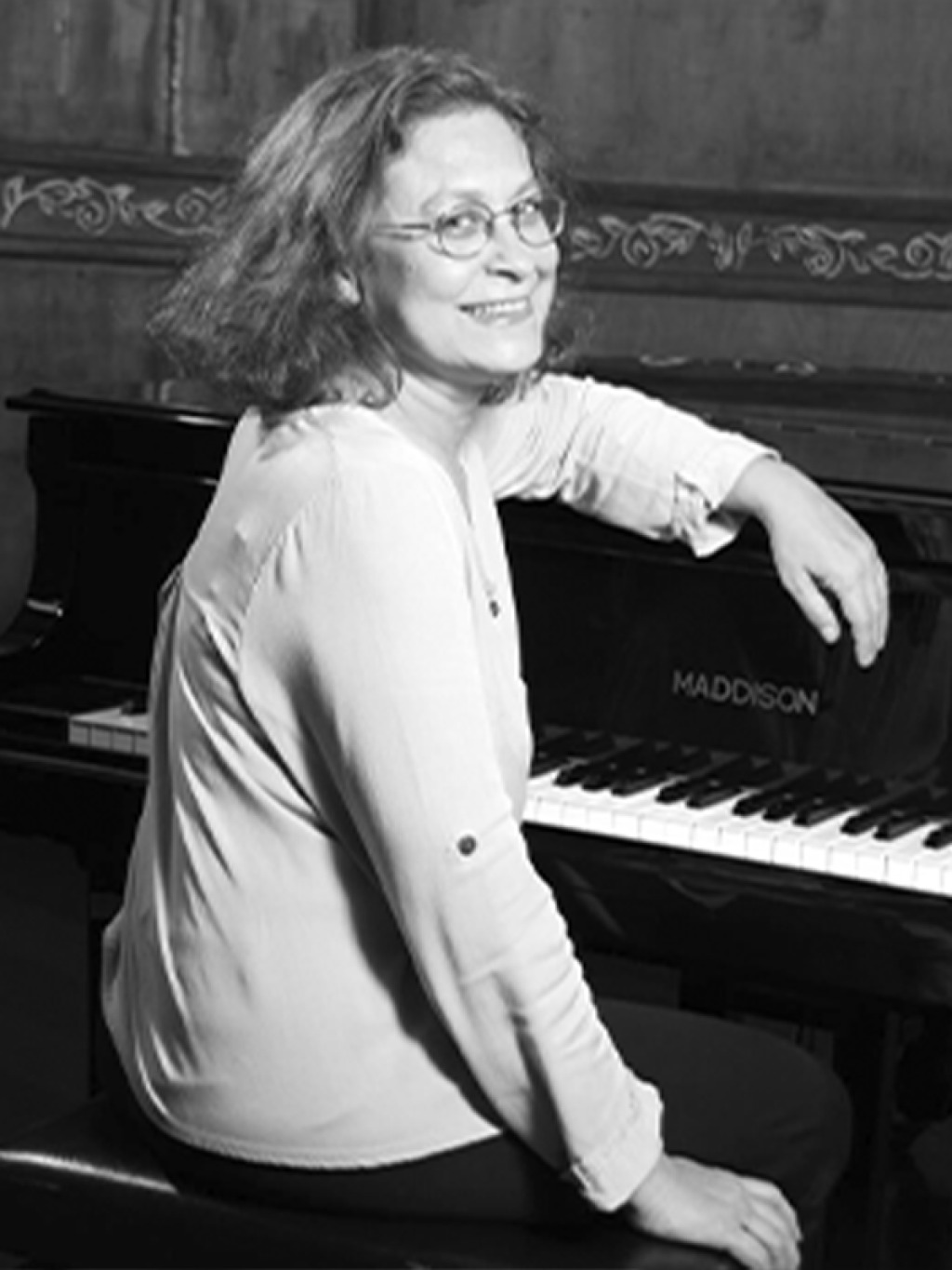 AYŞE TÜTÜNCÜ ŞARKILARI "Teatral Dokunuşlar ile Caz Esintileri"