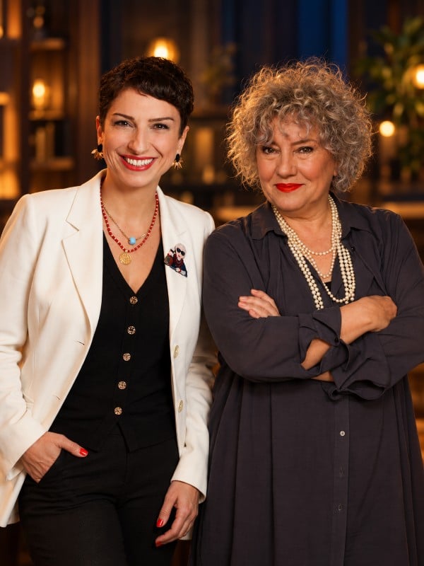 Bahar Çuhadar ve Ayşenil Şamlıoğlu ile Muammer Karaca Sahnesi Üzerine