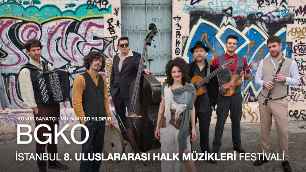 Barcelona Gipsy Balkan Orchestra