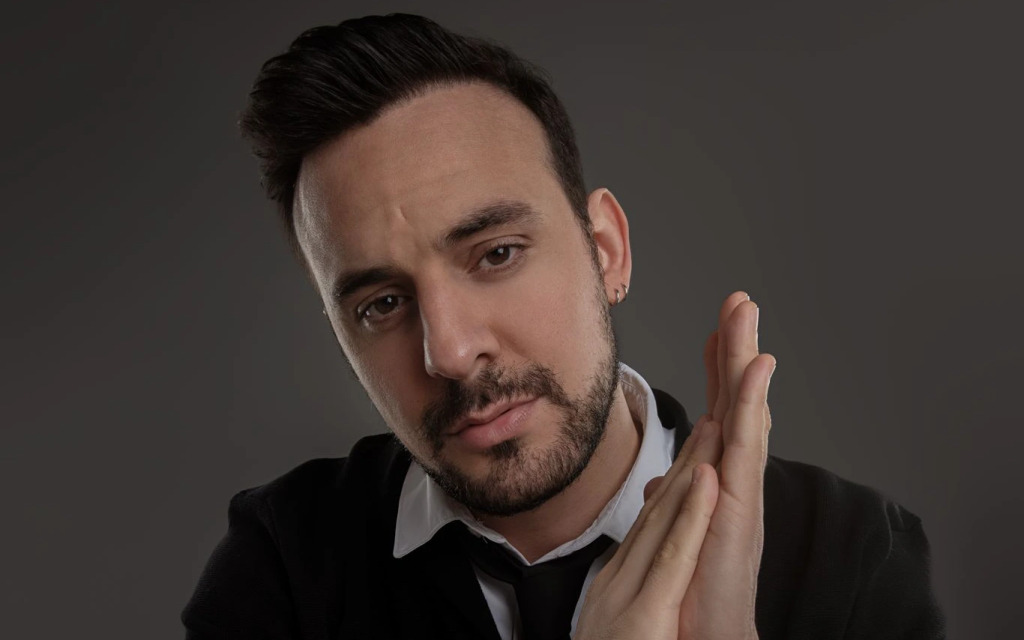 Berkan Aytekin Tek Kişilik