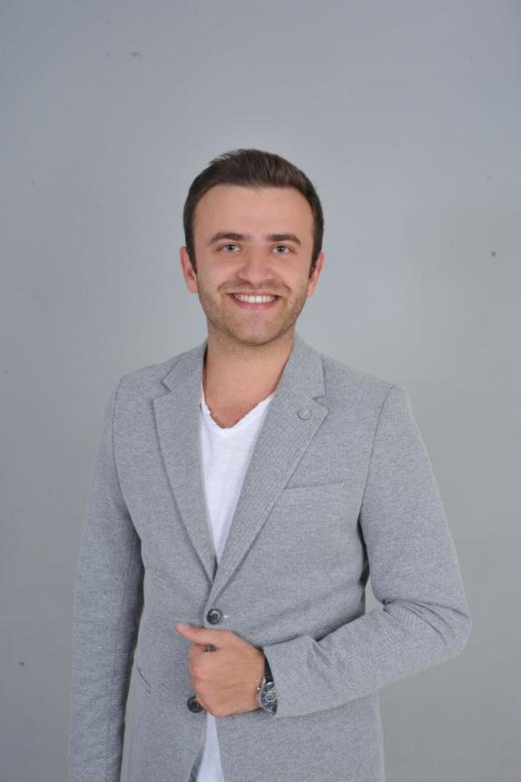 Bir Kitap Düşse Gökyüzünden