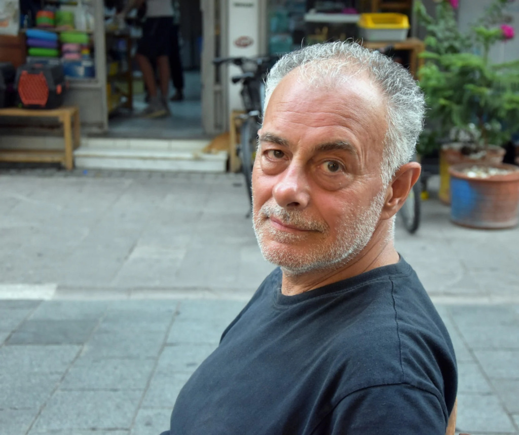 “Çok” Kitabı Ekseninde İhsan Deniz Şiiri