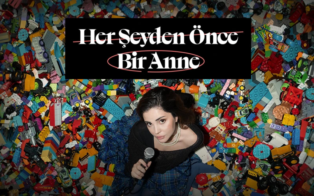 Deniz Bağdaş - Her Şeyden Önce Bir Anne