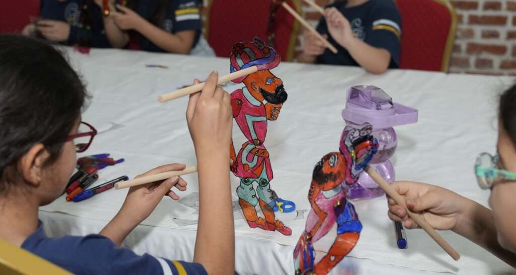 Gölgelerin Peşinde Karagözle Kültür Yolculuğu