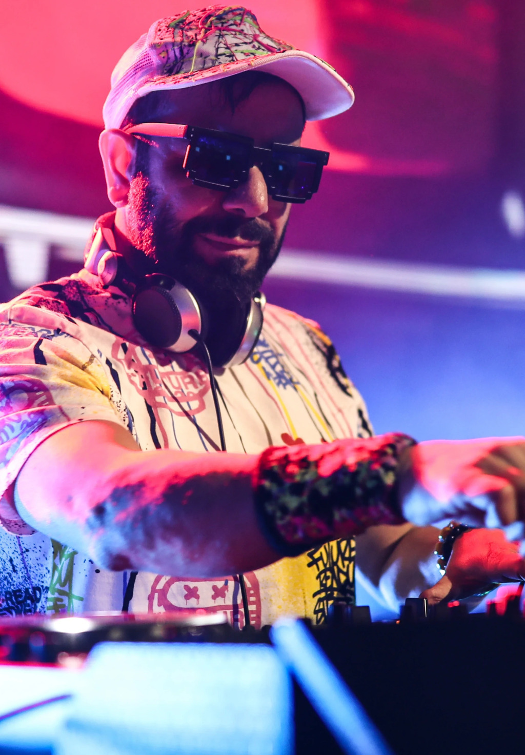 Hakan Küfündür & Vj Bülent ile 90'lar 2000'ler Türkçe Pop Party