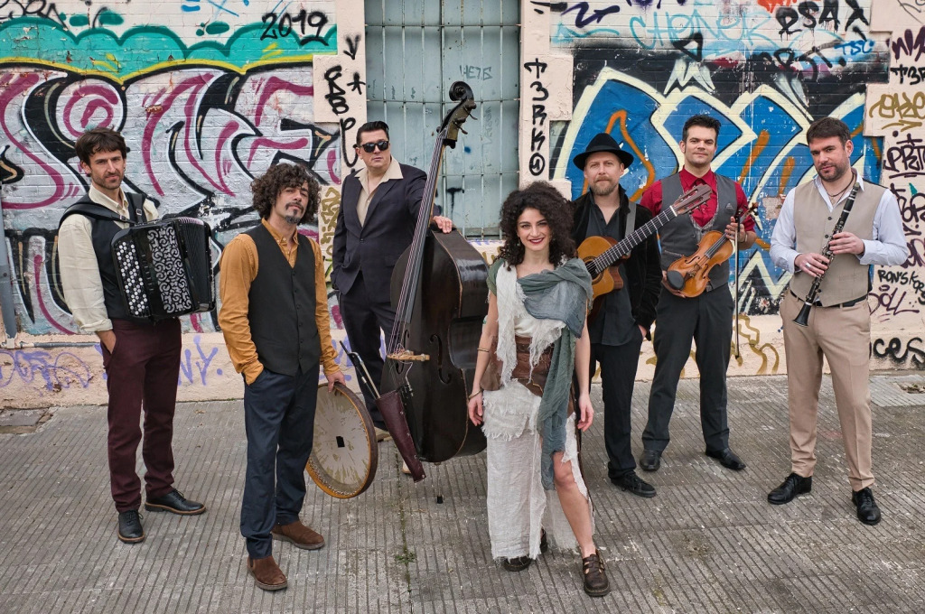 İstanbul 8. Uluslararası Halk Müzikleri Festivali Barcelona Gipsy Balkan Orkestrası