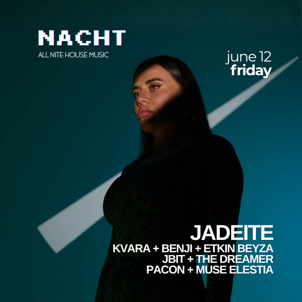 Jadeite at Nacht