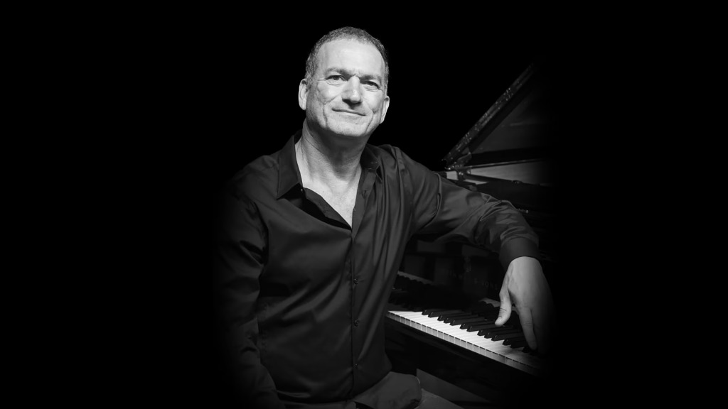Kerem Görsev Trio ft. Duygu Tarhan