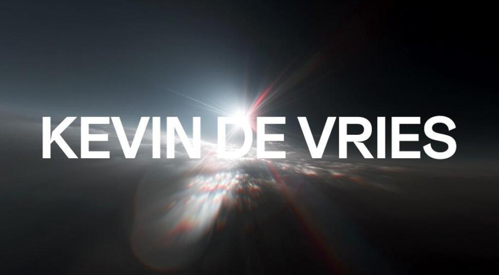 Kevin de Vries - Layla Benitez - 8Kays