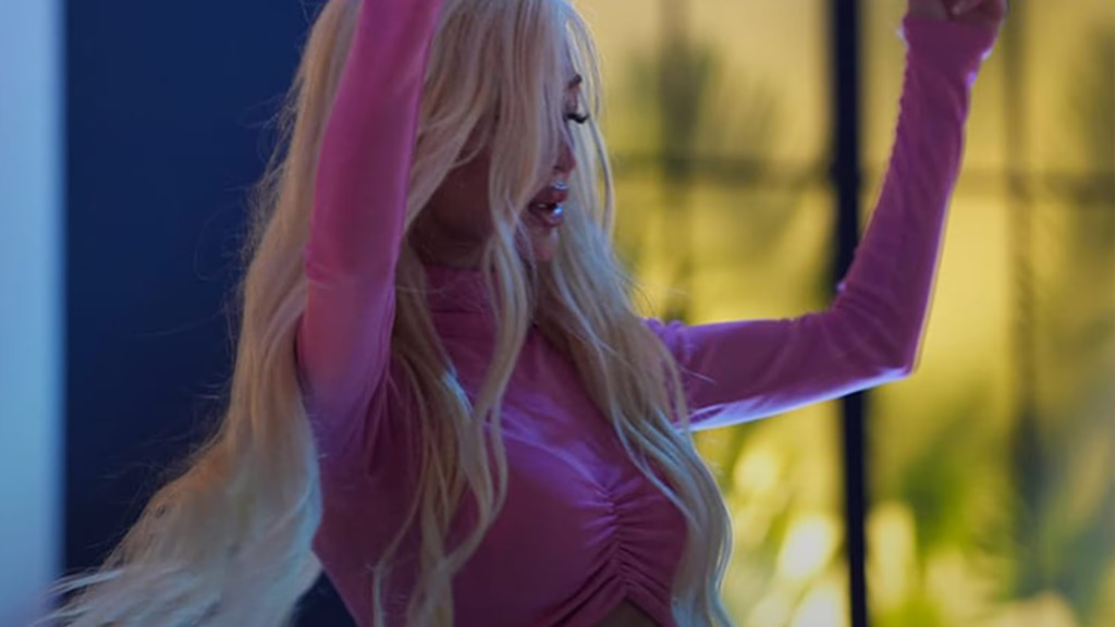 Lisandra - Kız Kıza Eğlence - 90'lardan Günümüze Türkçe Pop