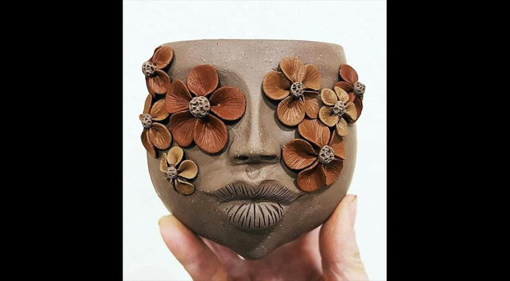 Masterpiece Ankara Heykel - Blooming Lady