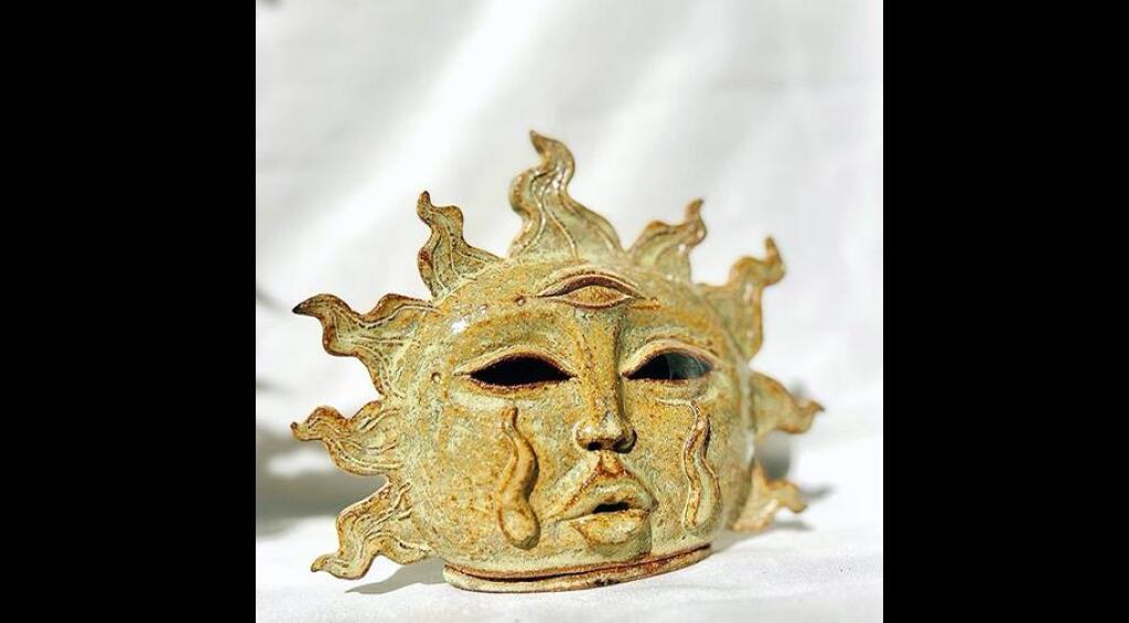 Masterpiece İzmir Heykel - Sun Mask