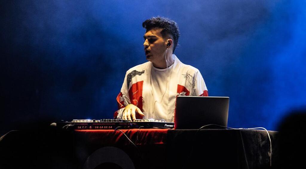 Mehmet Taş ile 90 lar 2000 ler Türkçe Pop