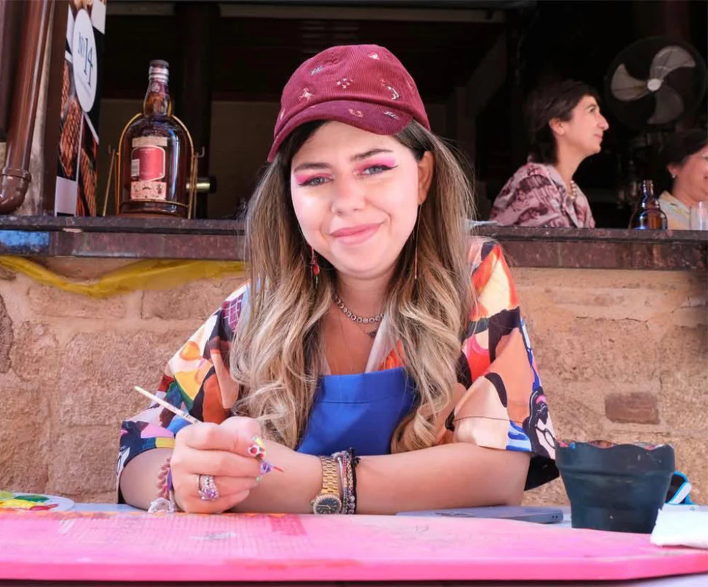 Motiflerin Neon Yolculuğu