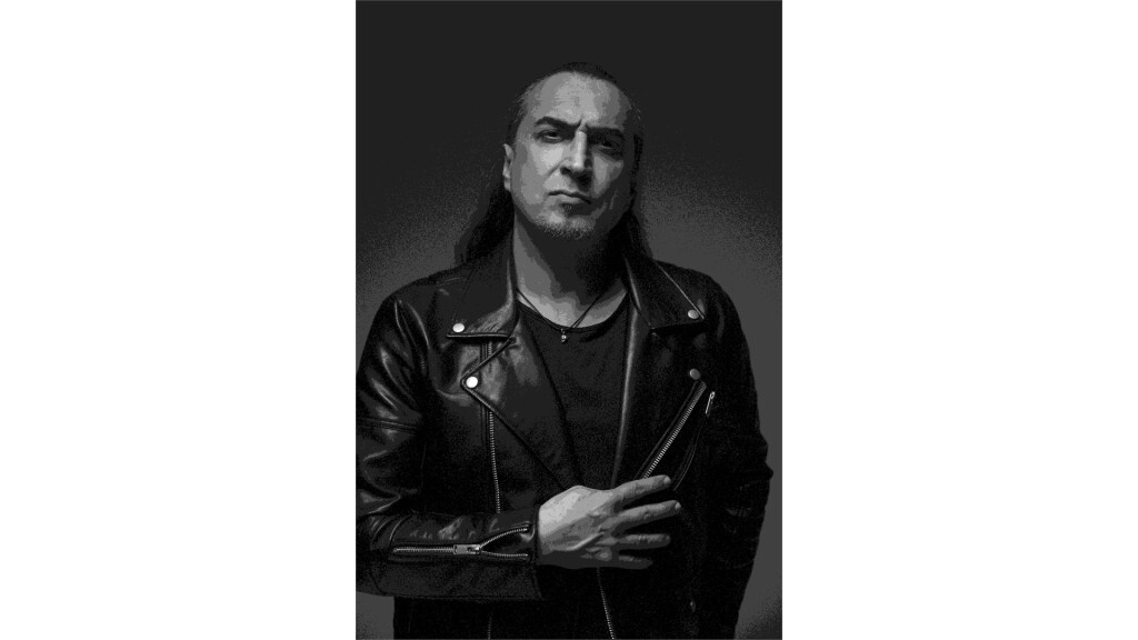 Ogün Sanlısoy - Dorock XL Kadıköy