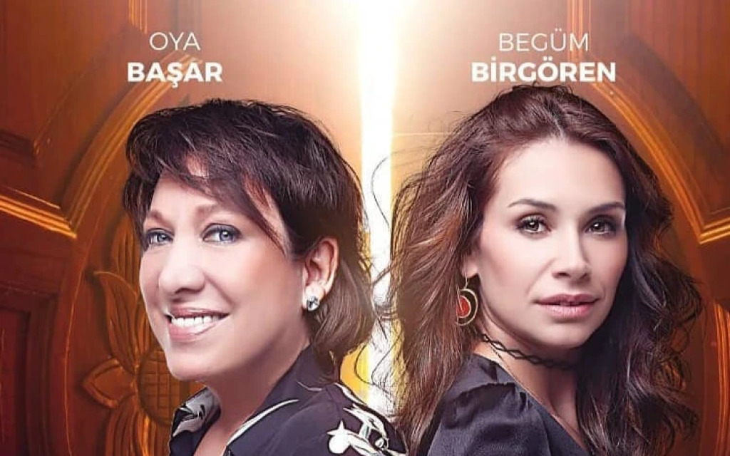 Plastik Aşklar - Oya Başar & Begüm Birgören