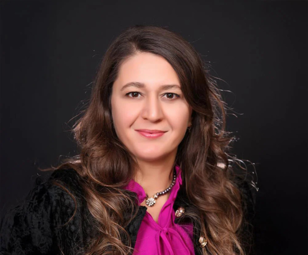 Şiirin Kadın Sesi: Edebi Bir Yolculuk