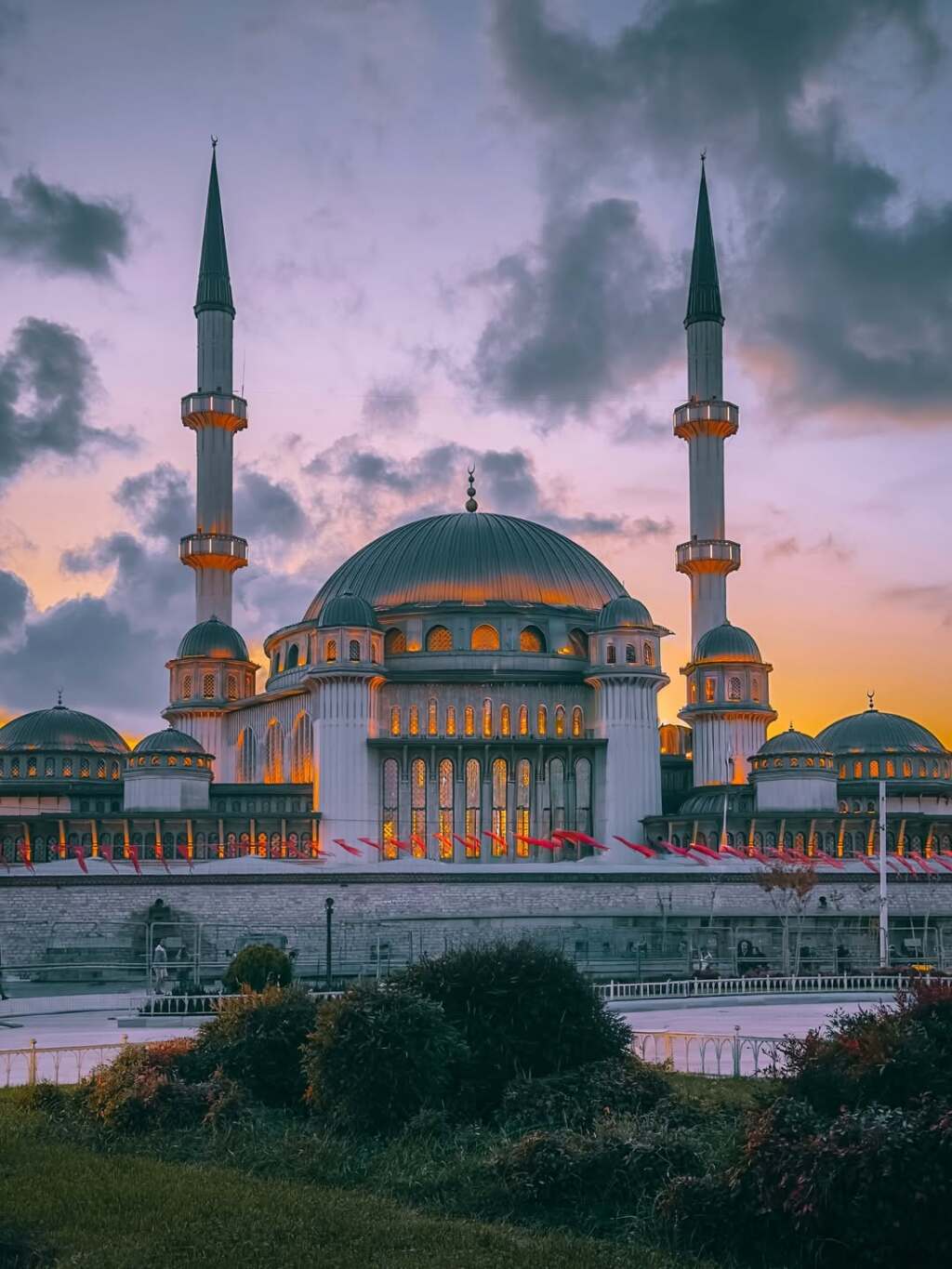 Taksim Camii Kültür Sanat Merkezi Etkinlikleri
