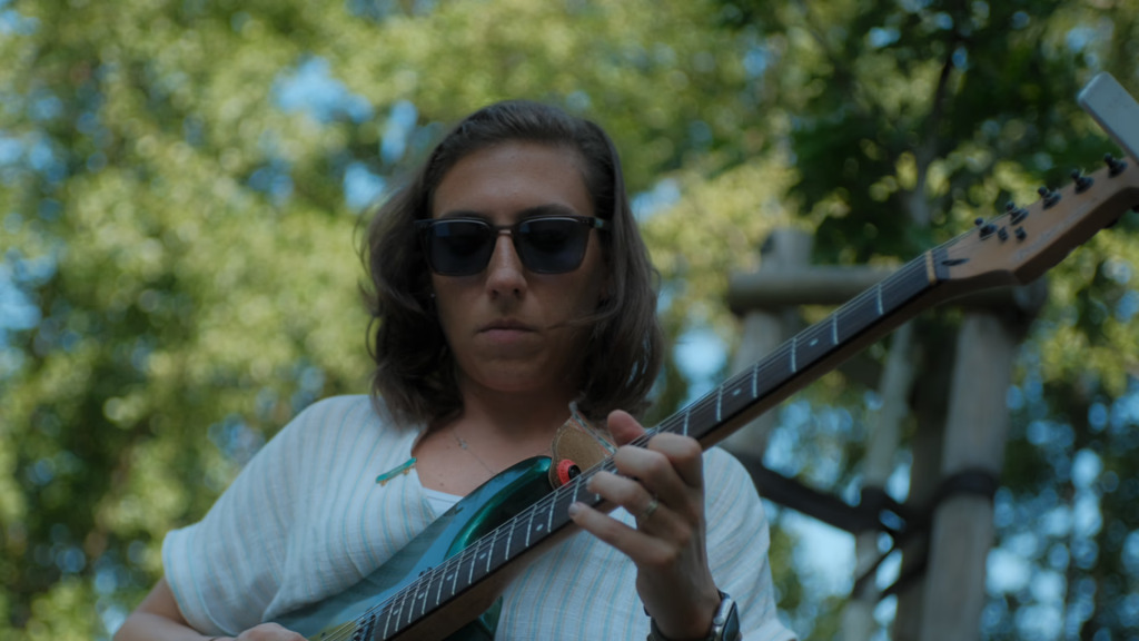 Tayis Yıldızcı – Elektronik Gitar