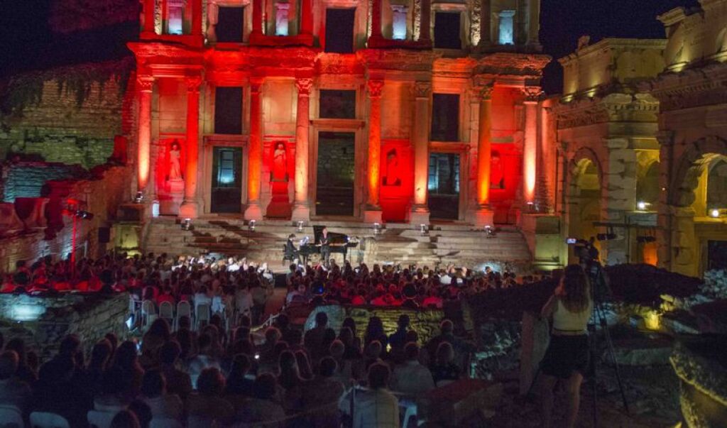 Uluslararası İzmir