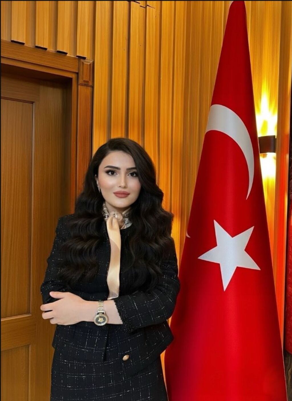Van İncisi: Sayfalar Arasındaki Van Macerası