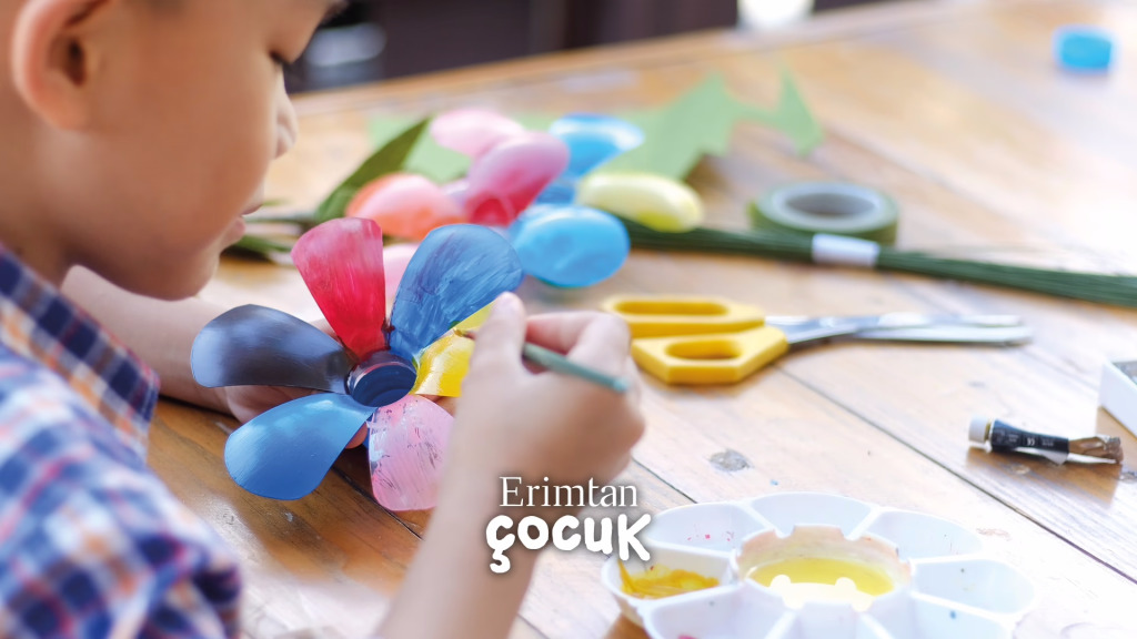 Vazodaki Antik Desenler - 7-9 Yaş